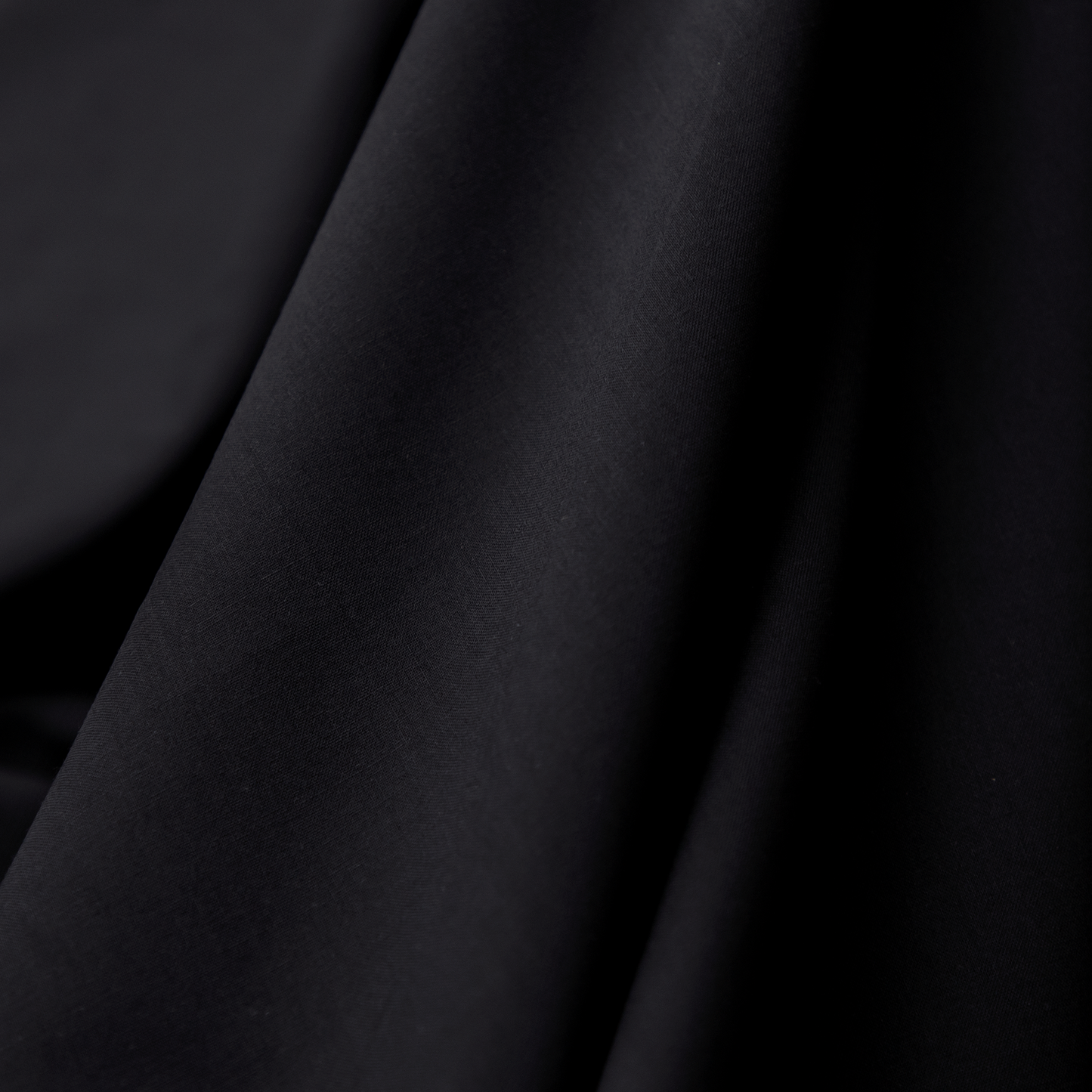 Kit Kat Black